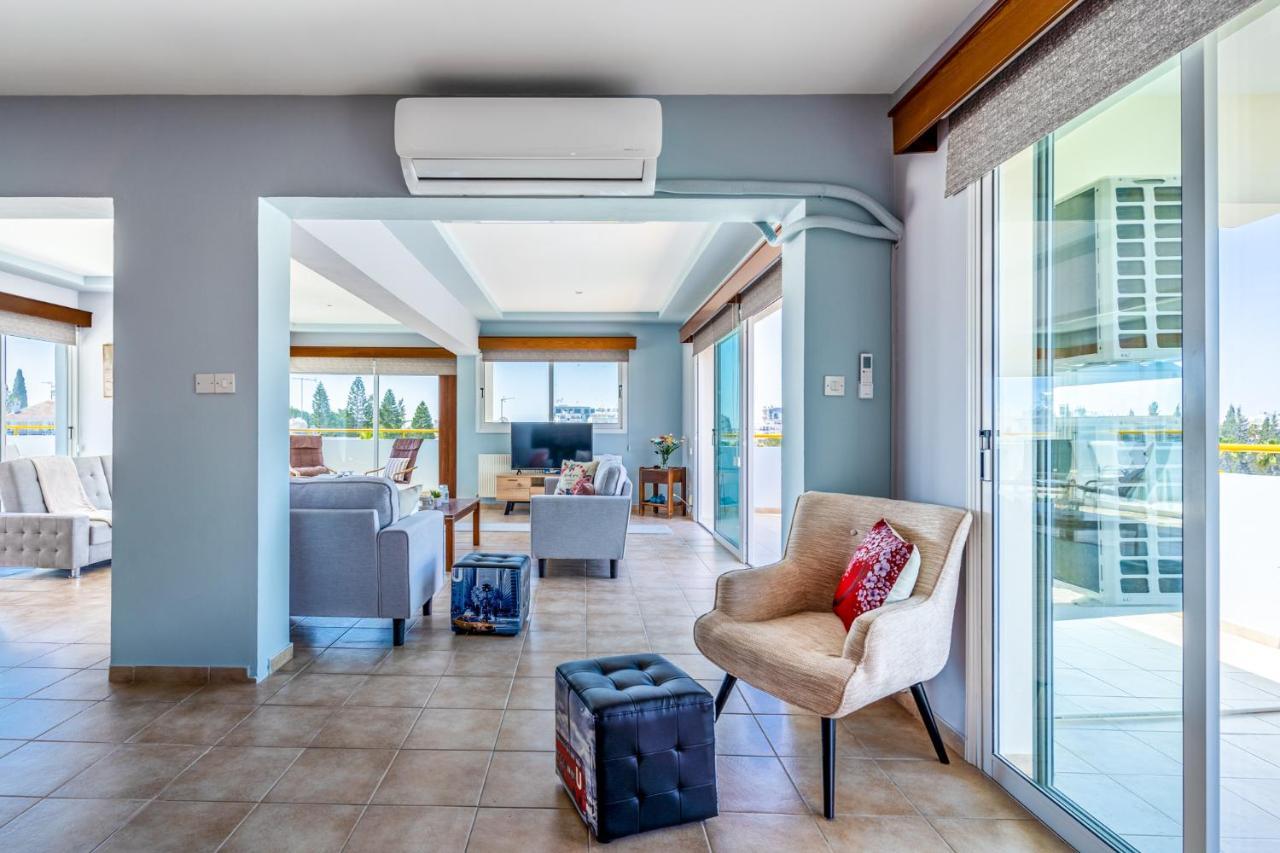 Melograno 3-Br Apt W/ Terrace In Larnaca Luaran gambar